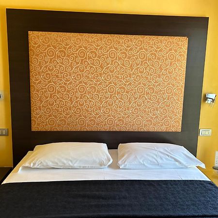Hotel Perla - The Storyhoteller Riccione Zewnętrze zdjęcie