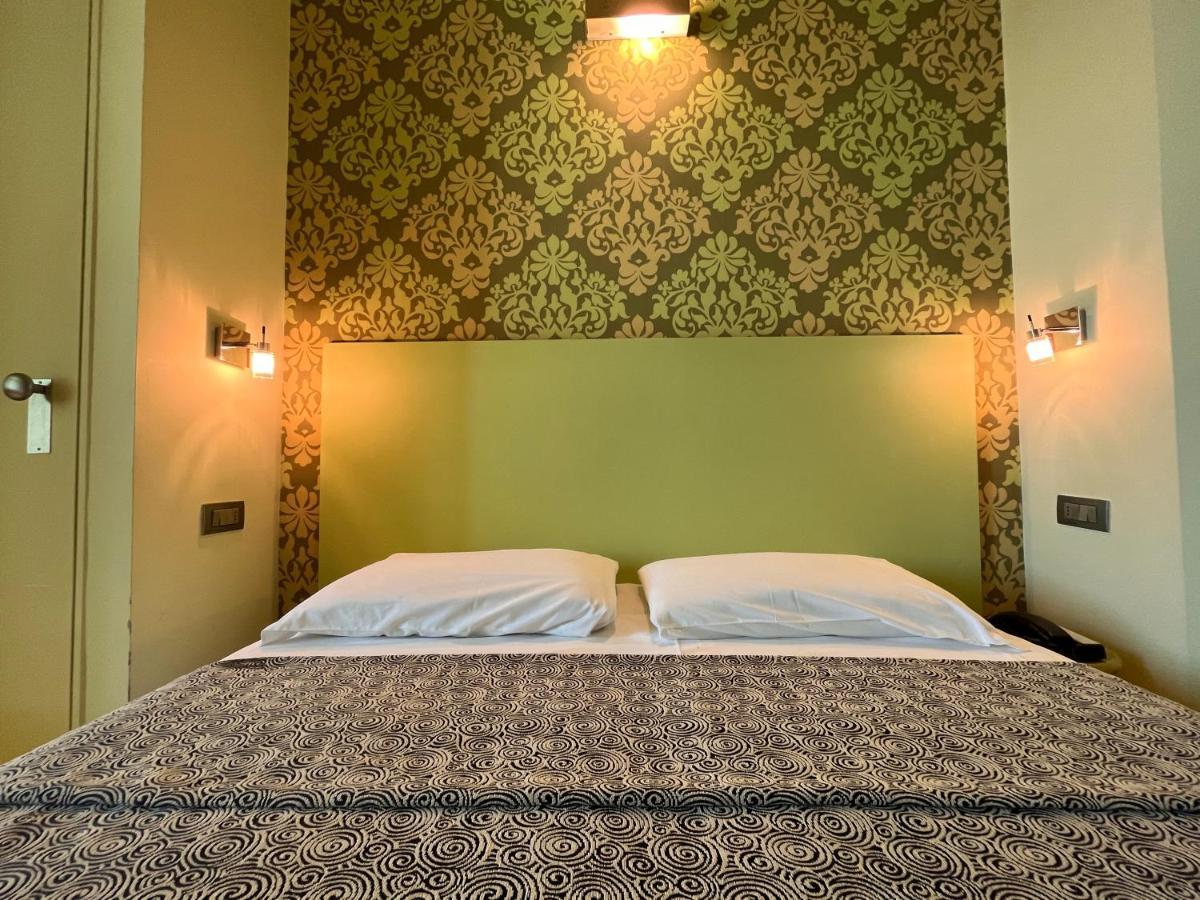 Hotel Perla - The Storyhoteller Riccione Zewnętrze zdjęcie