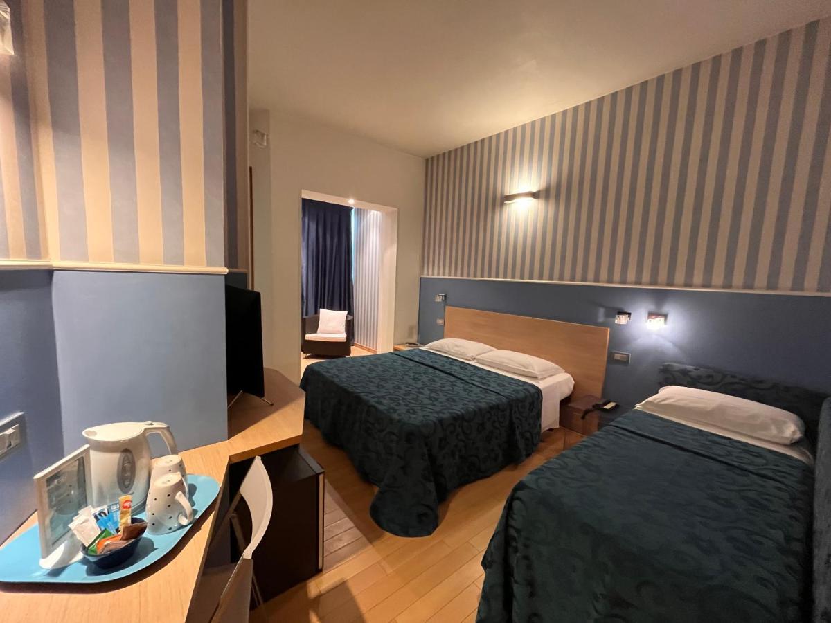 Hotel Perla - The Storyhoteller Riccione Zewnętrze zdjęcie