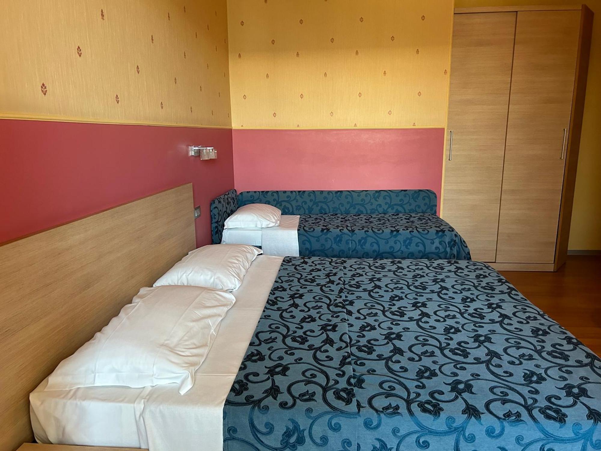 Hotel Perla - The Storyhoteller Riccione Zewnętrze zdjęcie