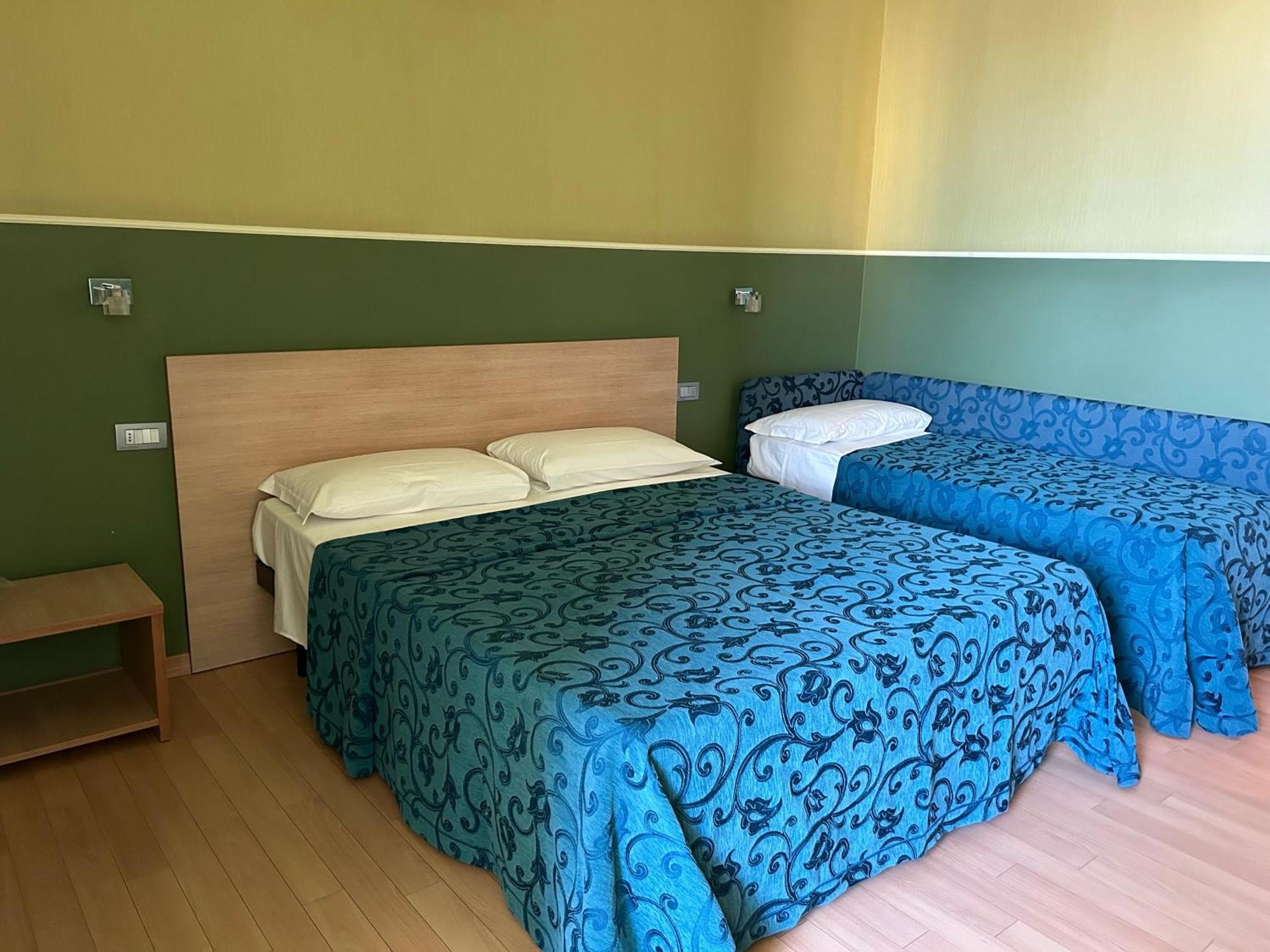 Hotel Perla - The Storyhoteller Riccione Zewnętrze zdjęcie